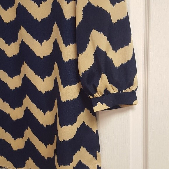 Charlotte Russe Navy Blue Tan Chevron Shift Tunic Dress - Picture 2 of 4